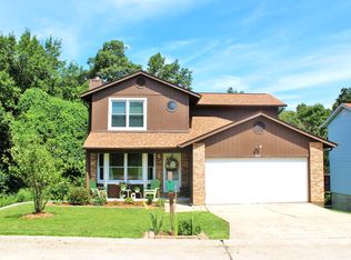 1832 Hilltop Village Ln, Imperial, MO 63052