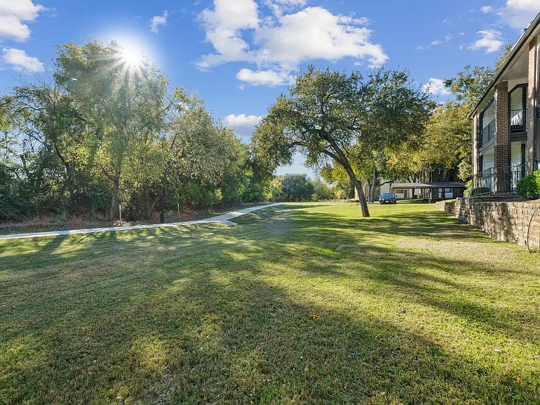 The Arbors of Euless Apartments — Photo 18