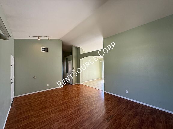 4th image of 42803 Fanchon Ave