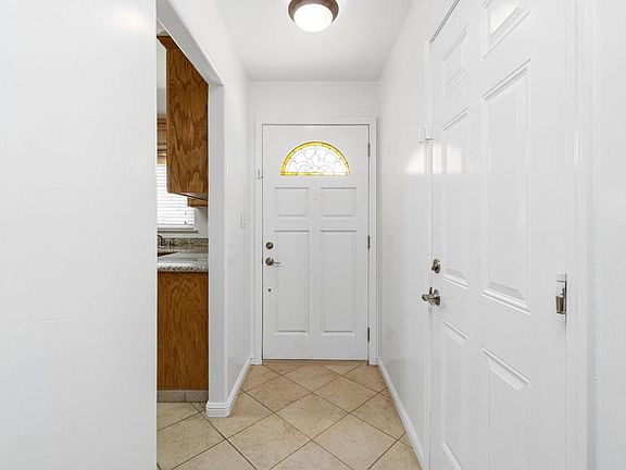 3rd image of 3915 N Kavanagh Ave