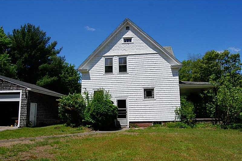 2nd image of 488 Sowams Rd
