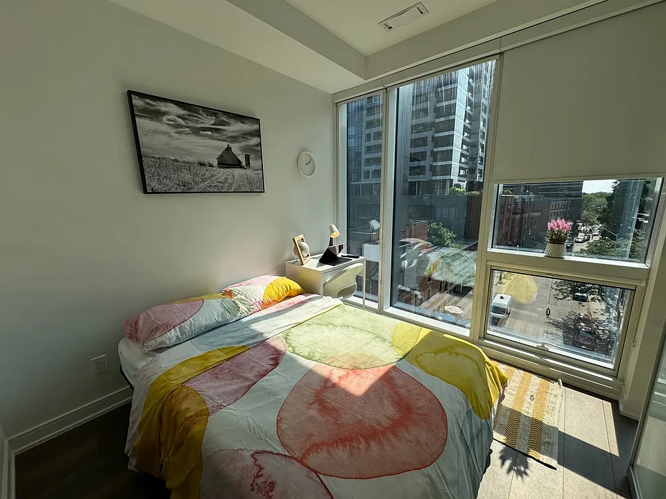 3 Gloucester St #506A