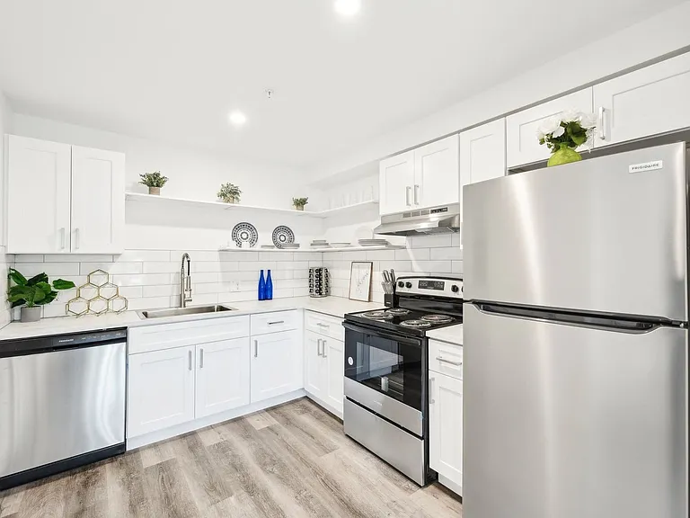 11800 E Colfax — Photo 55