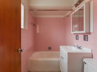 6200 W 64th Pl APT 201, Chicago, IL 60638