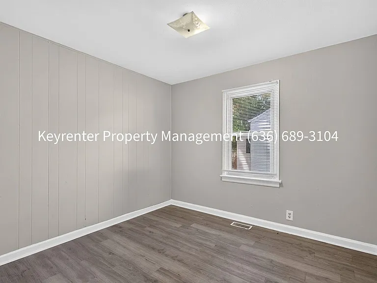 6317 Abbott Dr — Photo 8