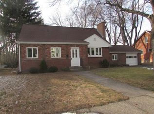 5 Central Ave, South Hadley, MA 01075