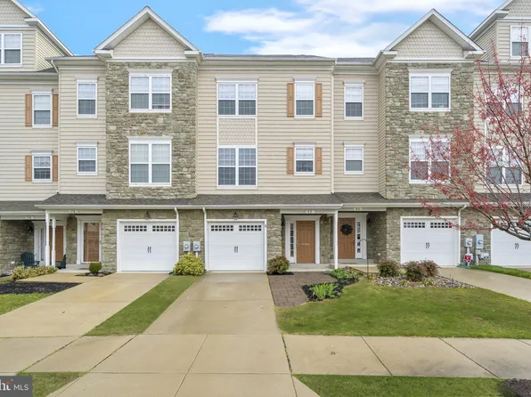 82 Backstretch Way, Prince Frederick, MD 20678