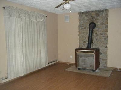 4th image of 1836 Matheny Ave
