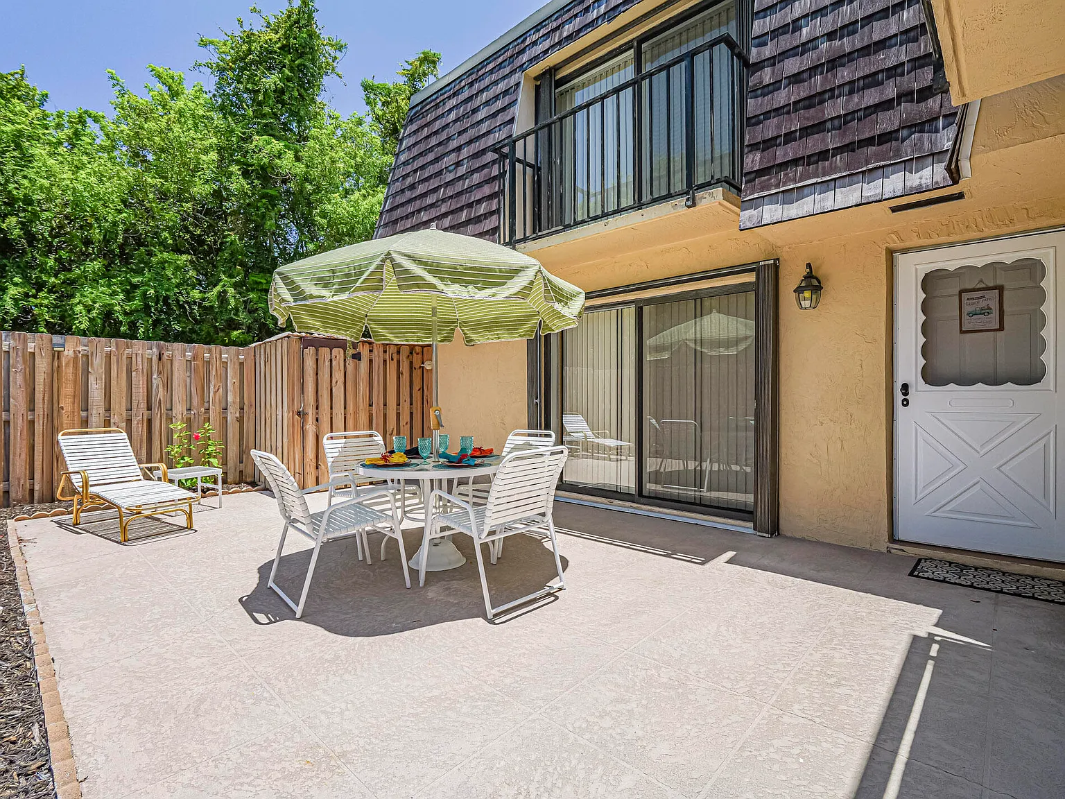 2 bed, 2.5 bath, 1170 sqft, $1,950 — Photo 4