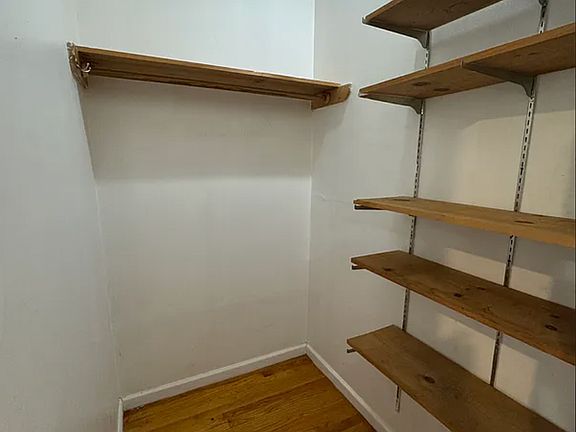 4th image of 183 Smith St #1B