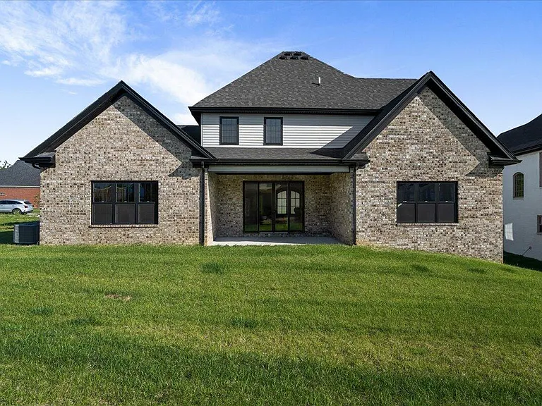 413 Weston Park — Photo 35