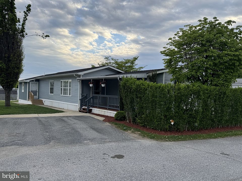 1st image of 1014 11th Ave #1014