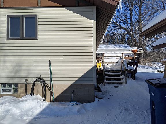 2nd image of 935 7th Ave S #S