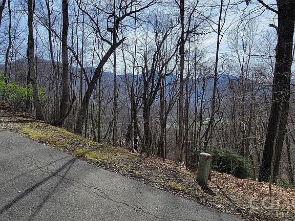 3rd image of 99999 Maplewood Dr