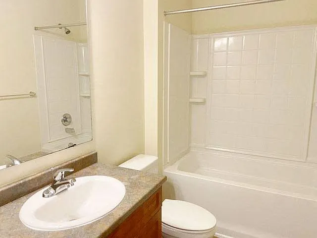 Clairmont at Hillandale — Photo 123