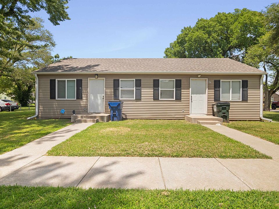 1st image of 827-829 S Terrace Dr