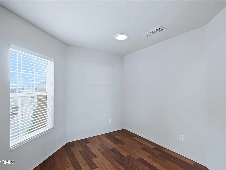 15251 W Verde Ln — Photo 14