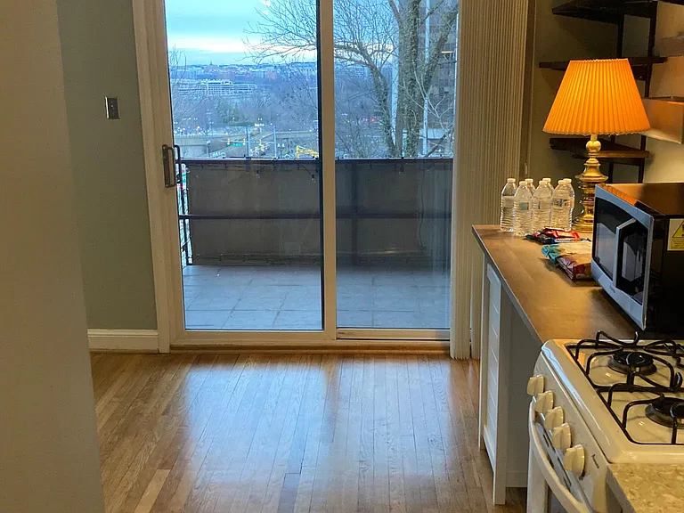 1565 N Colonial Ter #303 — Photo 15