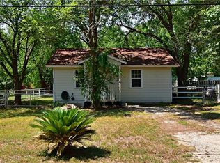131 W Jones St, Luling, TX 78648