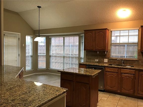 5th image of 10710 Atlanta Dr