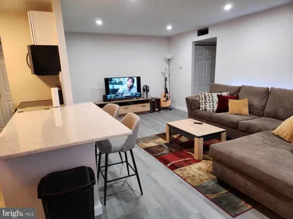 280 Bridgewater Rd APT D10, Brookhaven, PA 19015