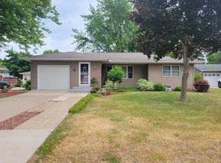 1105 W Center St, Lake City, MN 55041