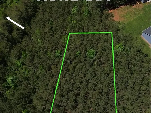1364 Sage Pine Cir, Clover, SC 29710