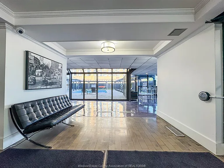 111 Riverside Dr E #1116 — Photo 12