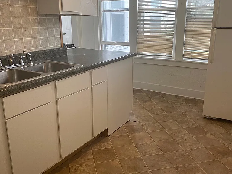 1617 Dorchester Ave — Photo 4