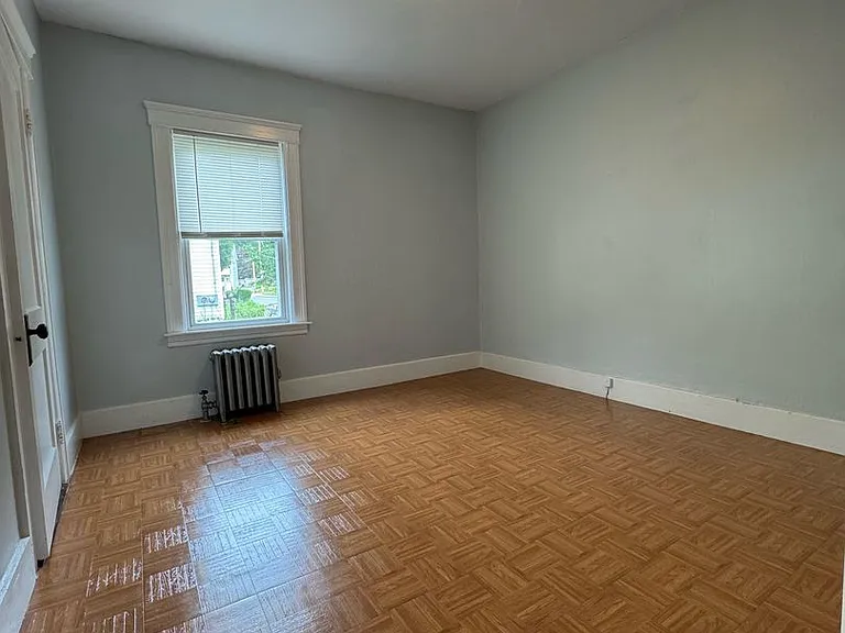 50 Elm St — Photo 3