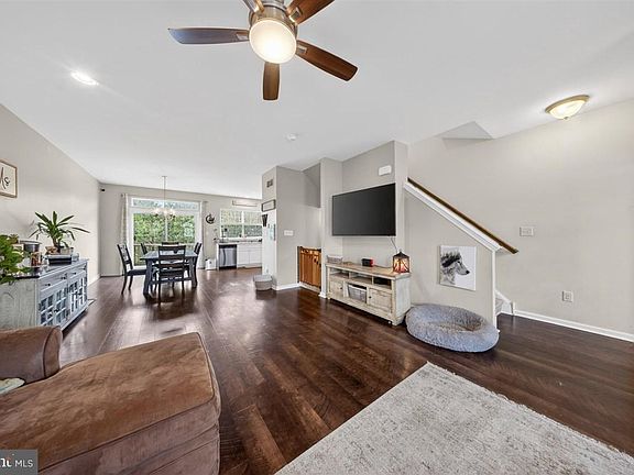4th image of 2111 Audubon Trl