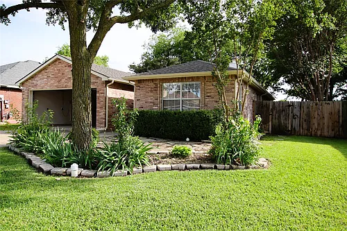 147 Southlake Dr Photo 1