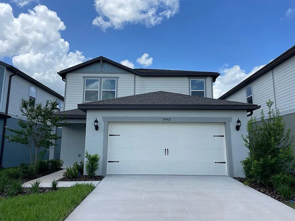 4 bed, 3.0 bath, 2203 sqft, $3,100 — Photo 1
