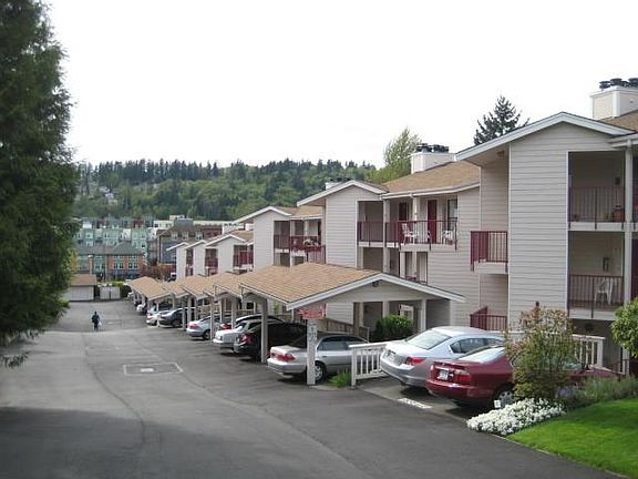 5th image of 9910 NE 119th St APT 304