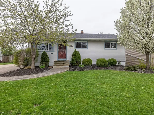 15049 Sylvia Dr, Brookpark, OH 44142