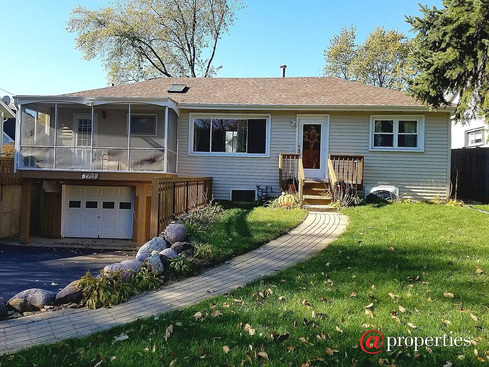 1,100 sq ft with Brand NEW Furnace/A-C Unit