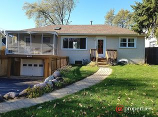 32942 N John Mogg Rd, Grayslake, IL 60030