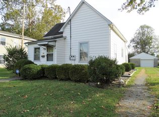703 E Carter St, Marion, IL 62959