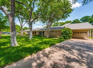 1017 Sleepy Hollow Dr N, Irving, TX 75061