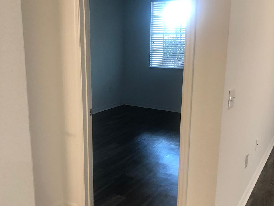 2nd image of 2512 Centergate Dr