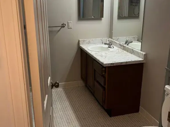 405 Sunset Ln, Saint Clair Shores, MI 48082
