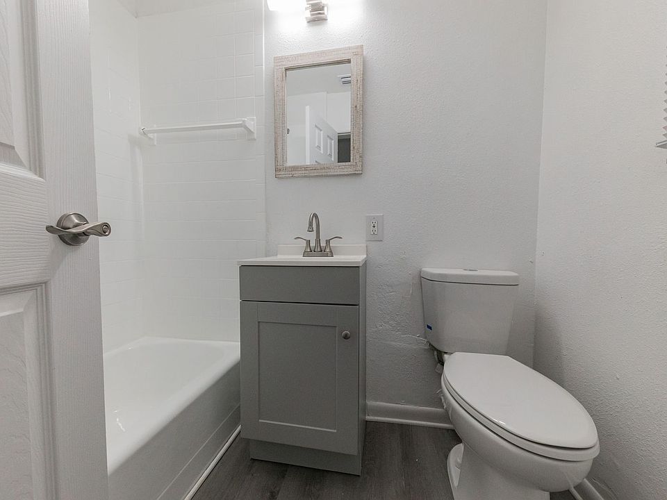 1st image of 585 3rd Ave #585