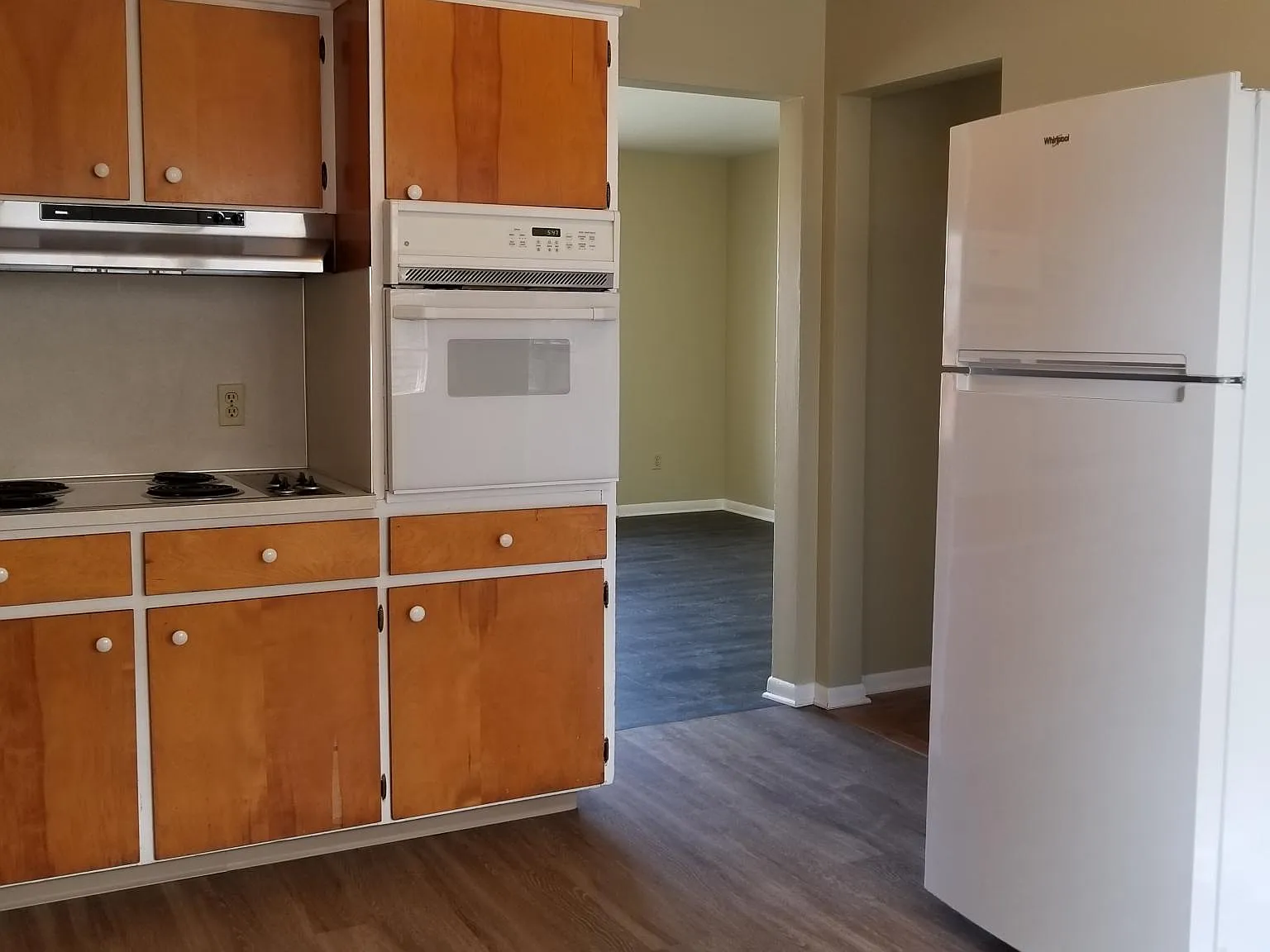 2 bed, 1000 sqft, $1,450 — Photo 4