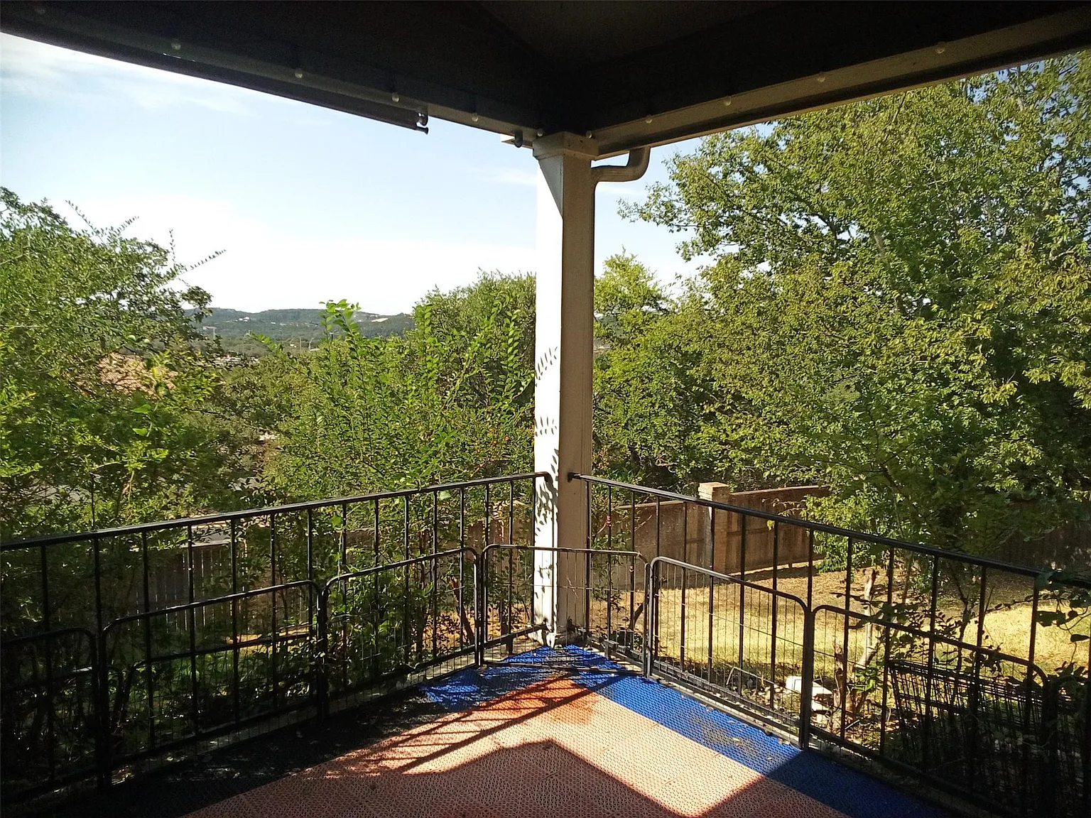 3 bed, 2.5 bath, 2038 sqft, $4,800 — Photo 4
