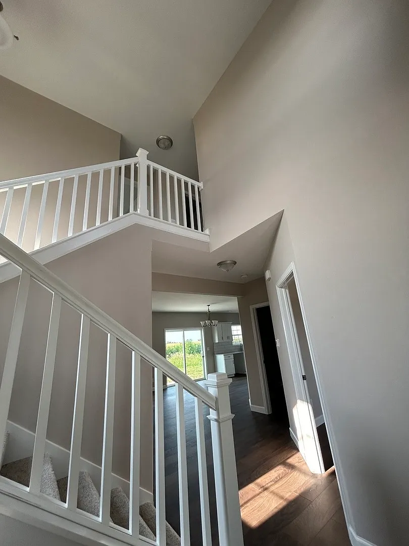 3 bed, 2.5 bath, 1970 sqft, $2,875 — Photo 4