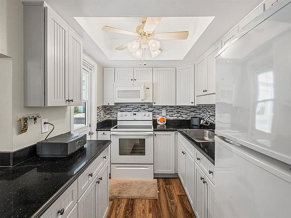 4th image of 6016 HIBISCUS DRIVE