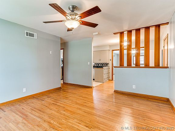 4th image of 706 N Cedar St