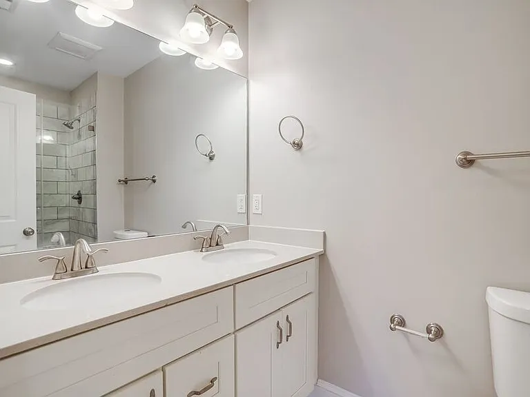 1714 W Virginia Ave NE #3 — Photo 22