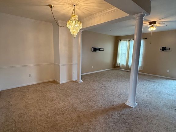 4th image of 3741 Bedford Dr #1