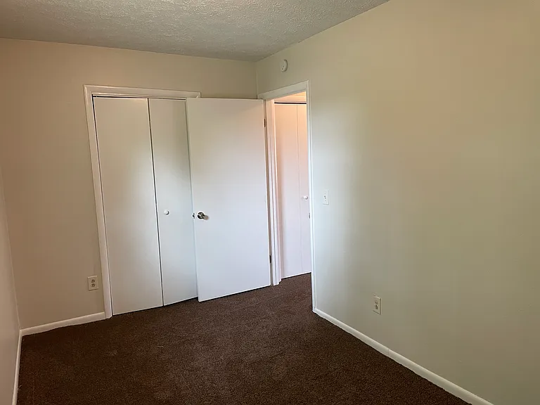 324 Peggy Dr — Photo 8